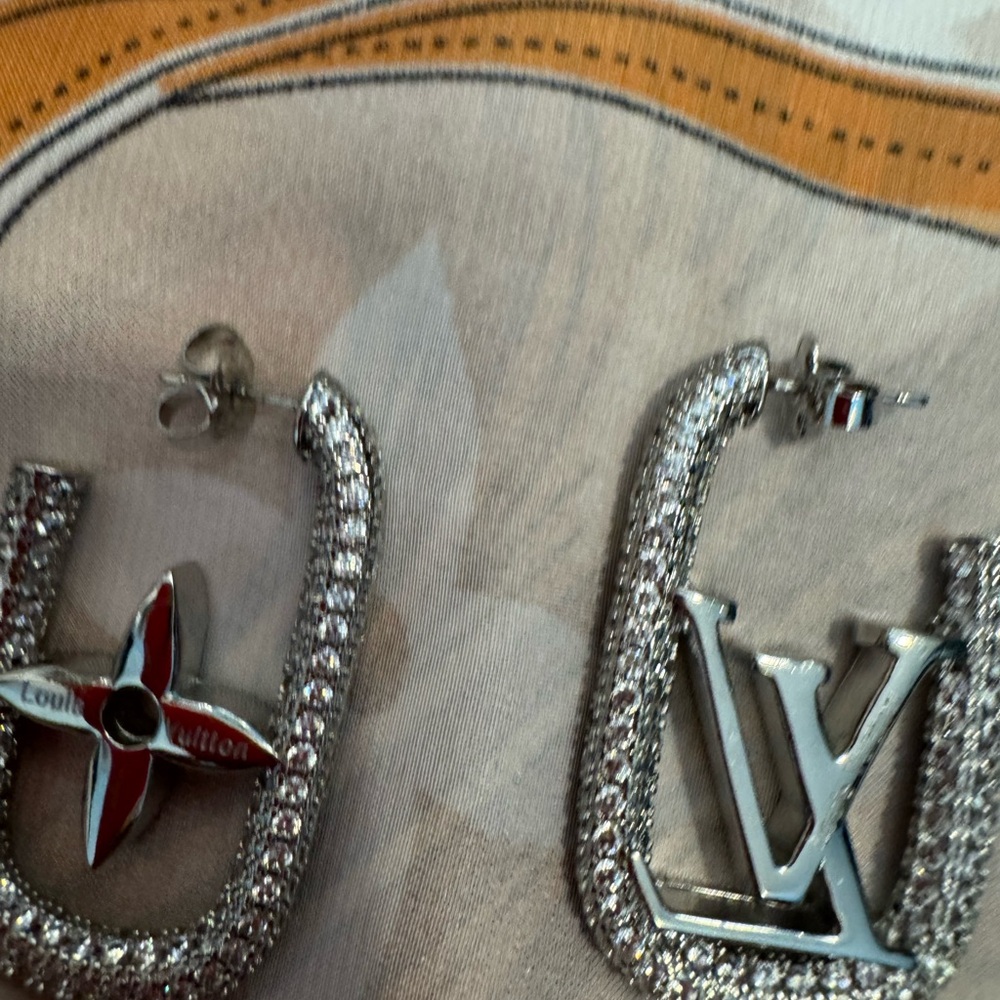 Louis Vuitton Silver Crystal Logo Baguette Earrings - Picture 2 of 6